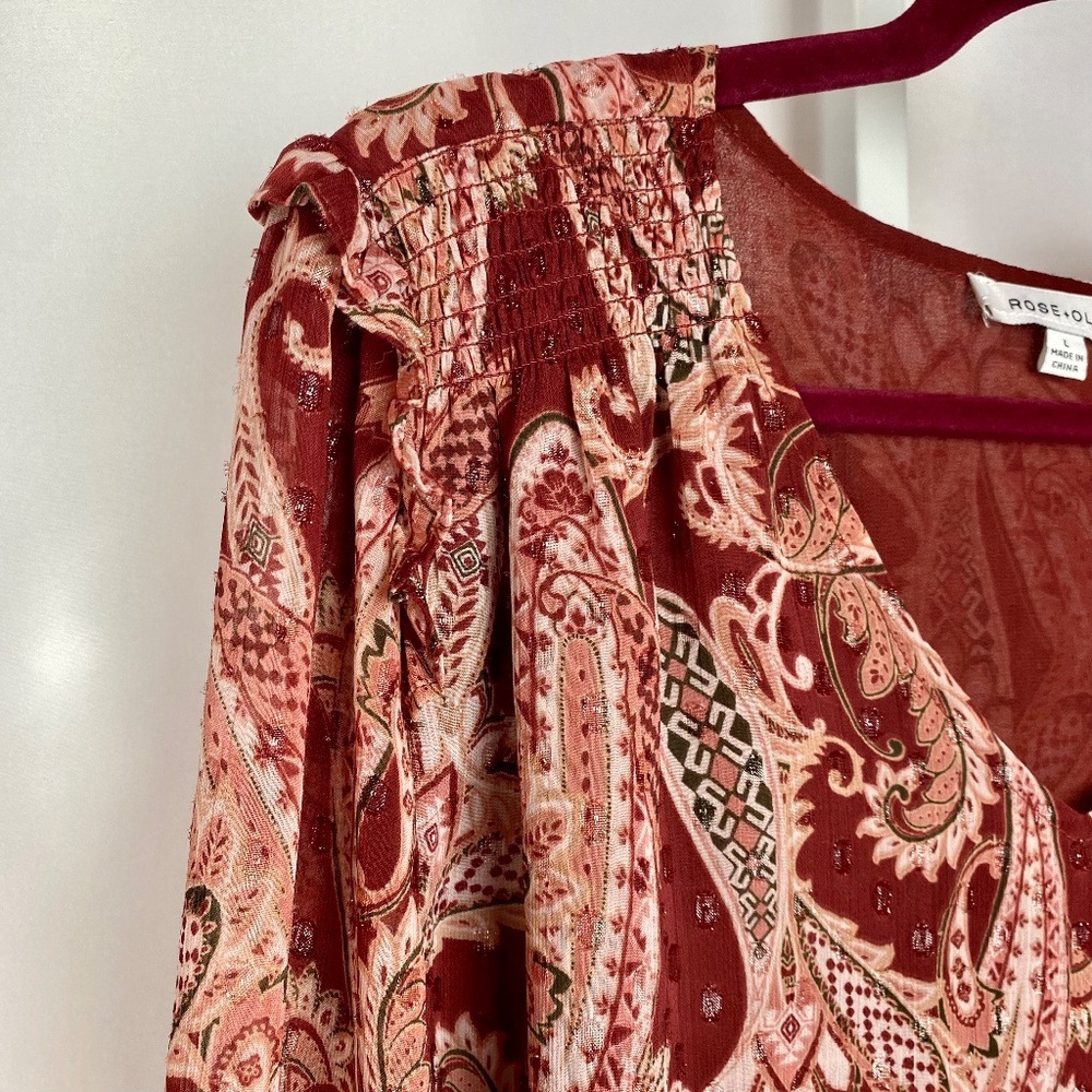 Rose & Olive Womenʻs Burgundy | Gold Paisley Print Long Sleeve V-Neck Blouse L - Picture 5 of 11